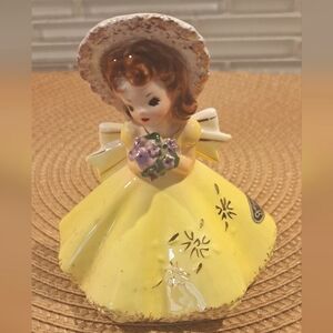Josef Originals Black Eyed Belle In Yellow Dress Holding Bouquet